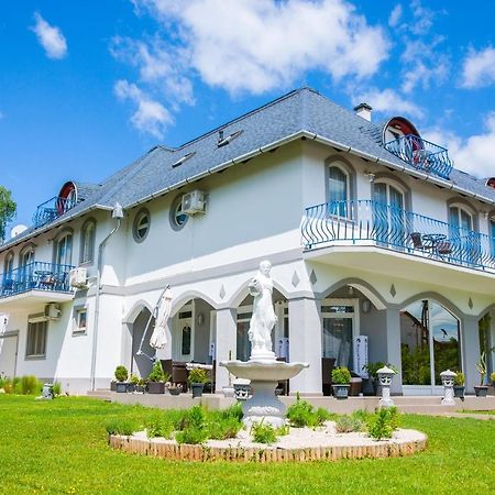 블로톤퓌레드 Margret Haus B&B 외부 사진