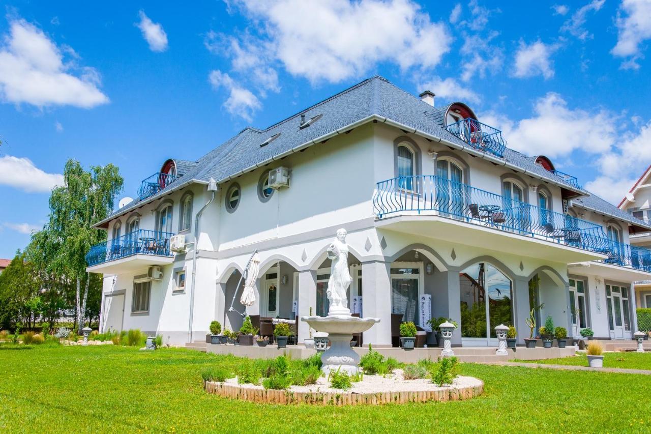 블로톤퓌레드 Margret Haus B&B 외부 사진