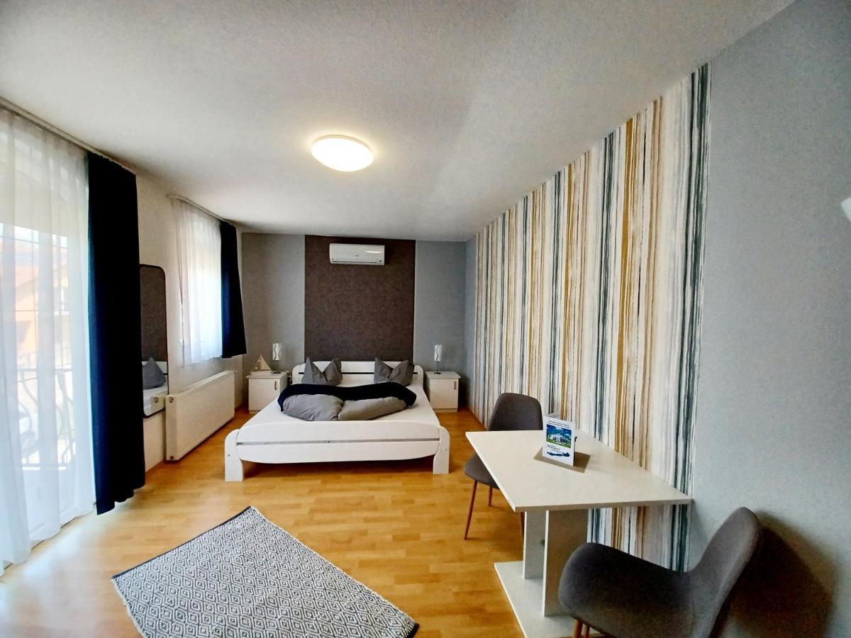 블로톤퓌레드 Margret Haus B&B 외부 사진