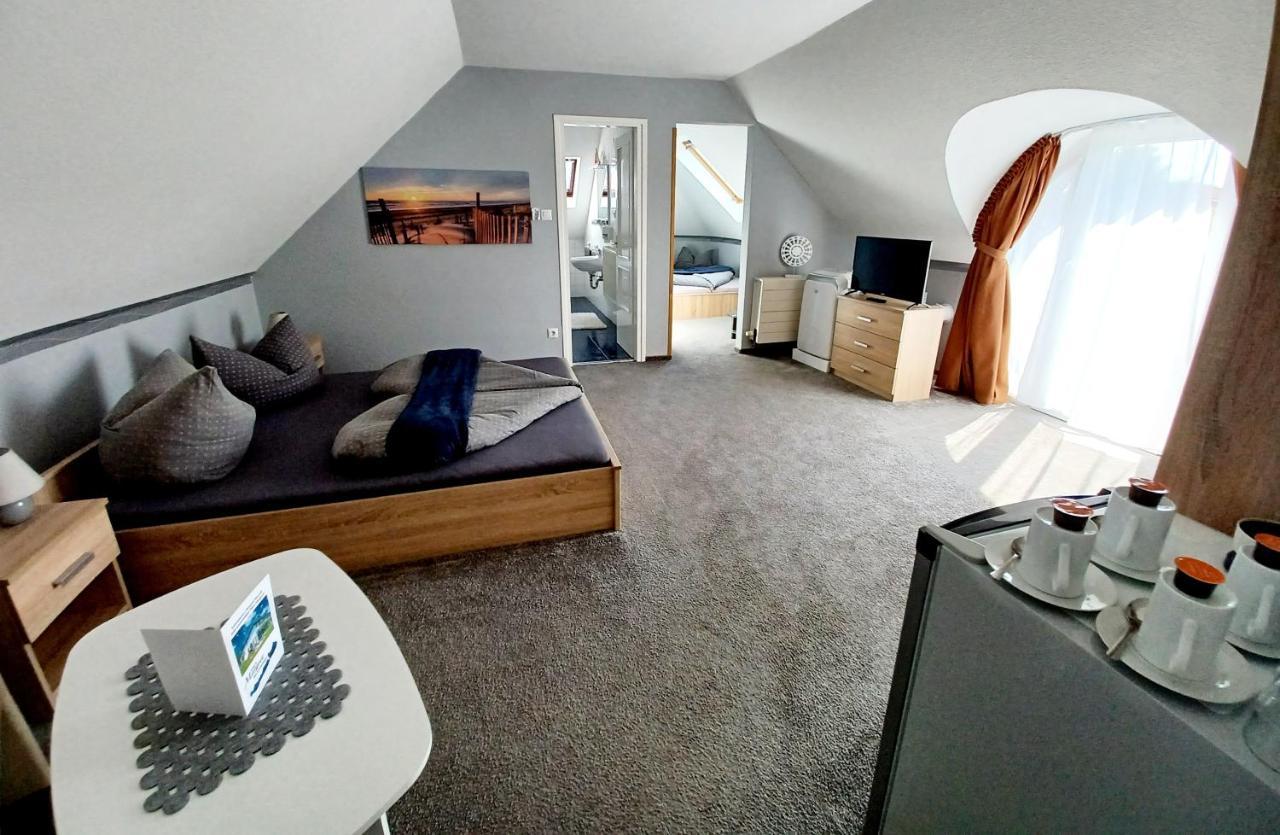 블로톤퓌레드 Margret Haus B&B 외부 사진